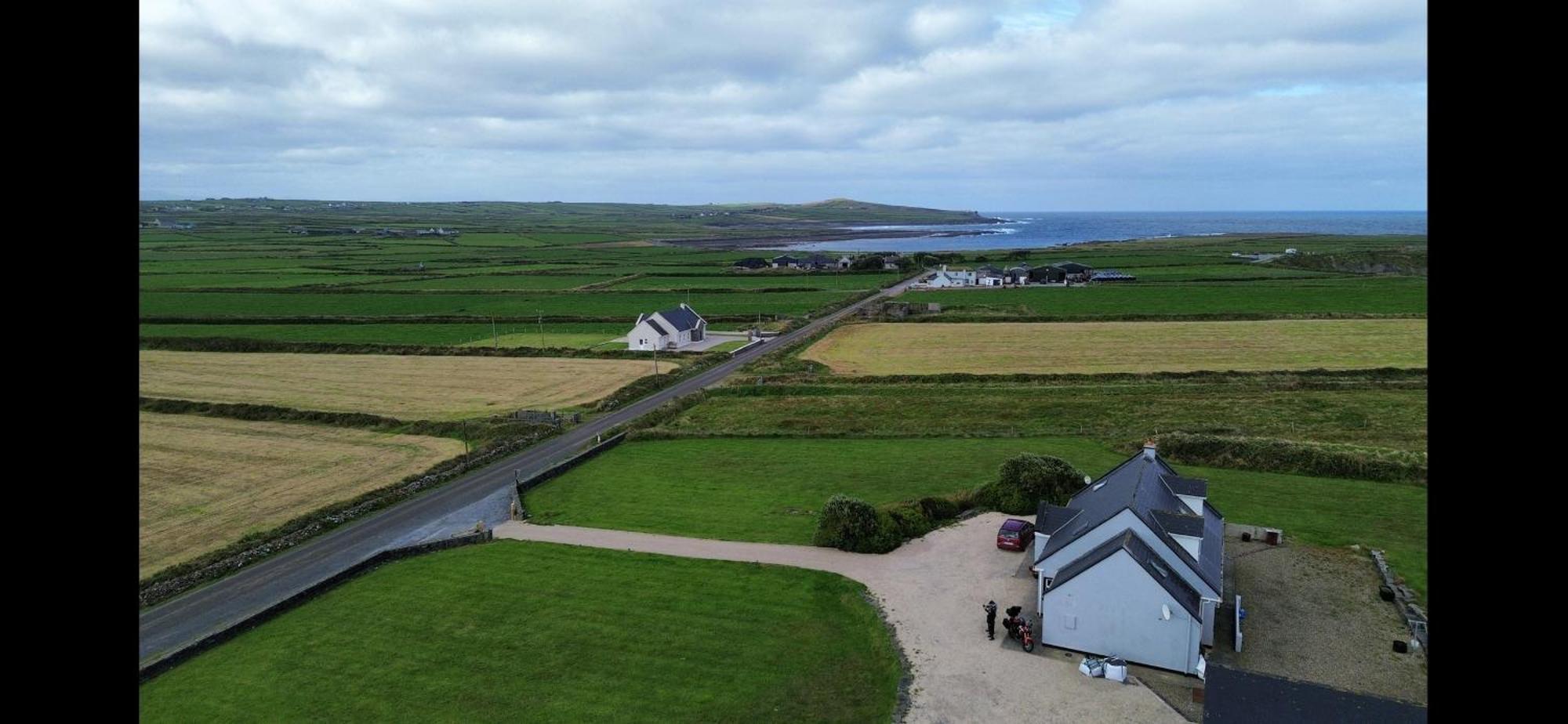 Cois Na Mara Eire Code V15 T677 Bed & Breakfast Derrynadivva Екстериор снимка
